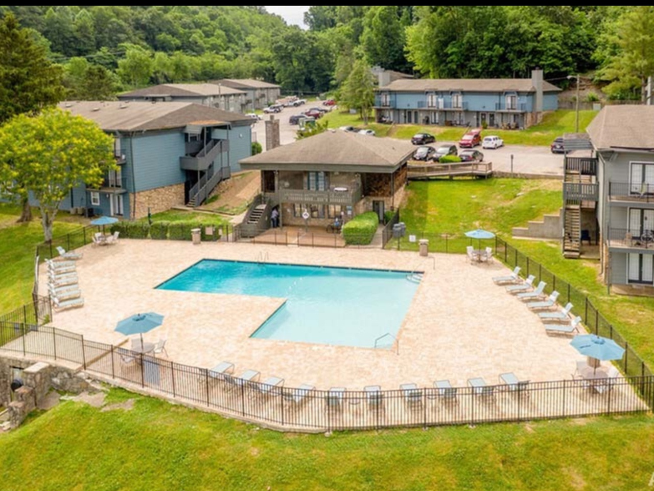 Vue at Warner Park