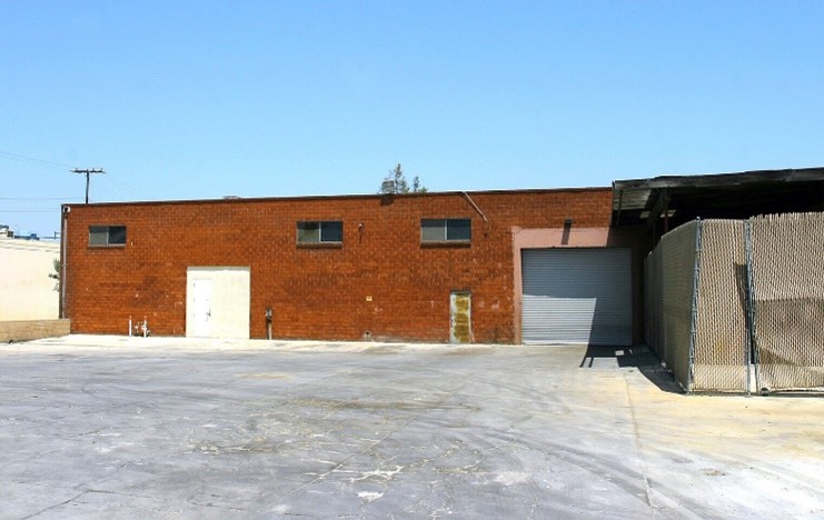 1210 Knox Street exterior view