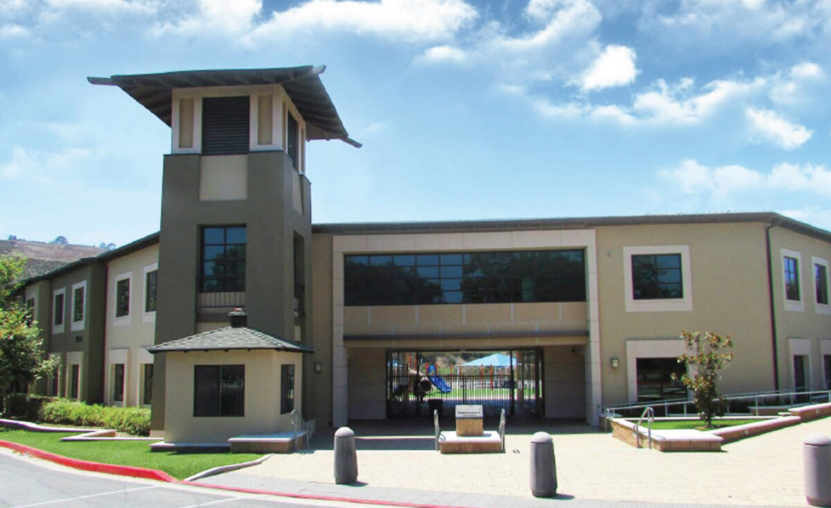 saddleback valley christian center exterior